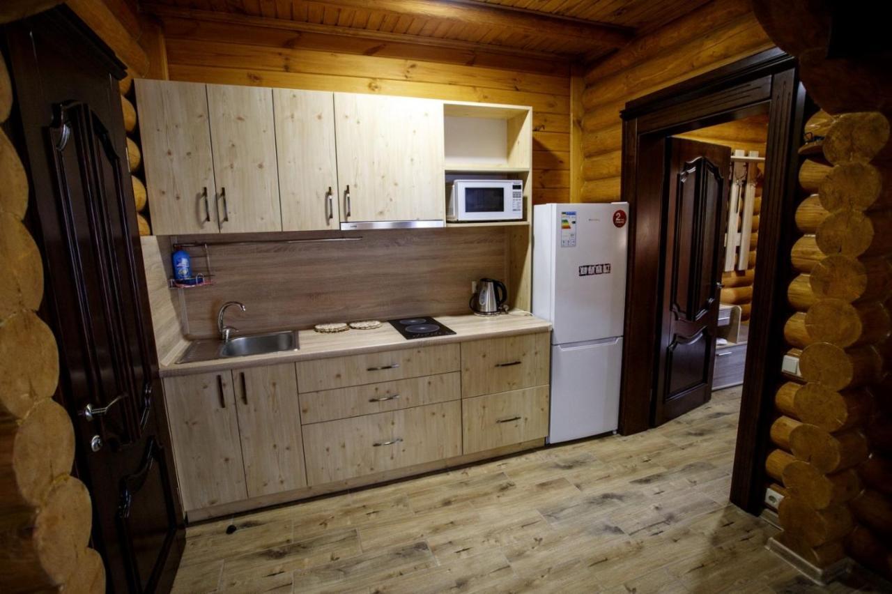 Maison d'hôtes Комплекс Відпочинку Goldfіsh Сlub à Babintsy Extérieur photo