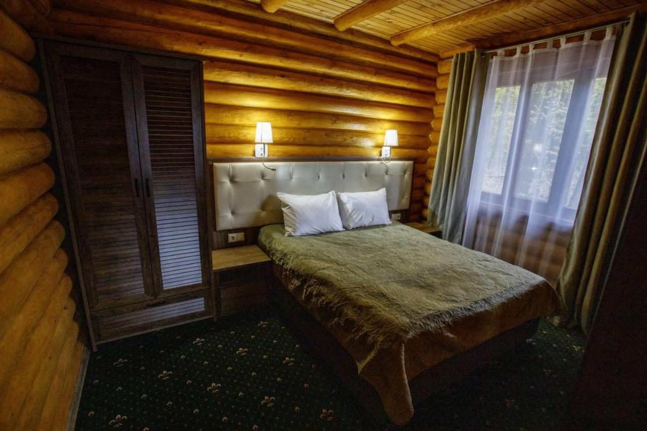 Maison d'hôtes Комплекс Відпочинку Goldfіsh Сlub à Babintsy Extérieur photo