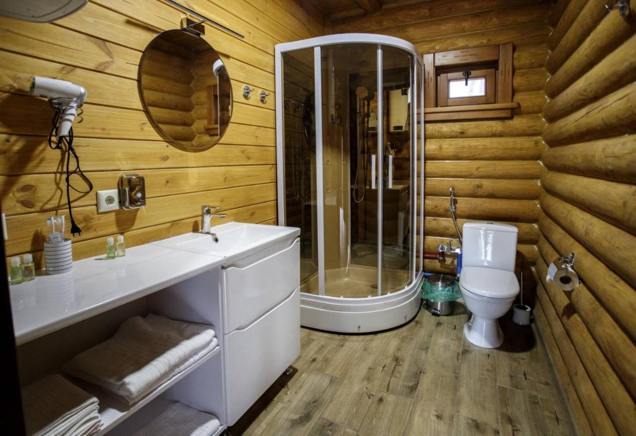 Maison d'hôtes Комплекс Відпочинку Goldfіsh Сlub à Babintsy Extérieur photo