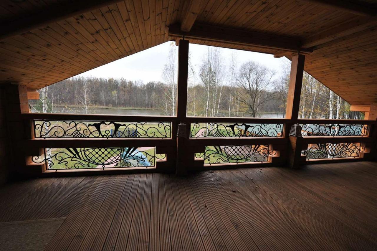 Maison d'hôtes Комплекс Відпочинку Goldfіsh Сlub à Babintsy Extérieur photo